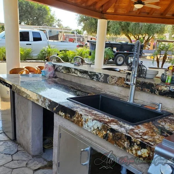 Outdoor entertaining area by Alegria Hardscape Group